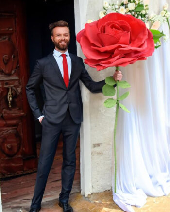 XXL Rød Rose 160 cm – Romantisk Dekoration til Fest